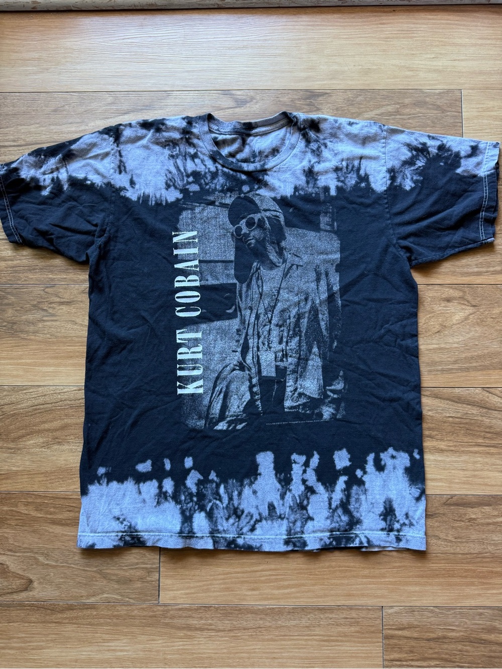 Kurt Cobain Tie Dye Graphic Band T Shirt Size Large Nirvana Grunge Rock